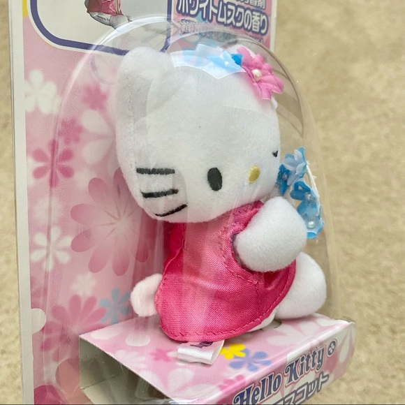 Sanrio Hello Kitty Collection KT164 Car Air Freshener - Picture 6 of 13